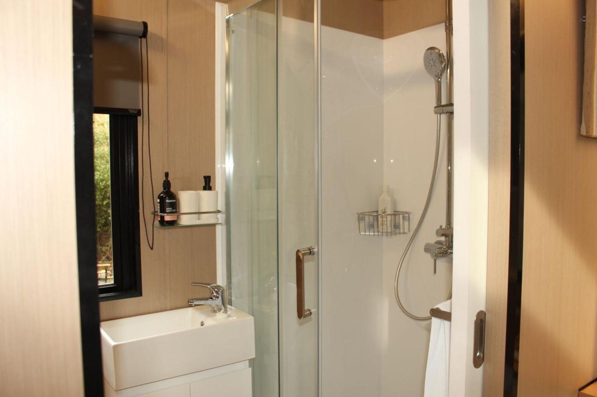 Villa Tranquility Tiny House By Tiny Away Owaka Esterno foto